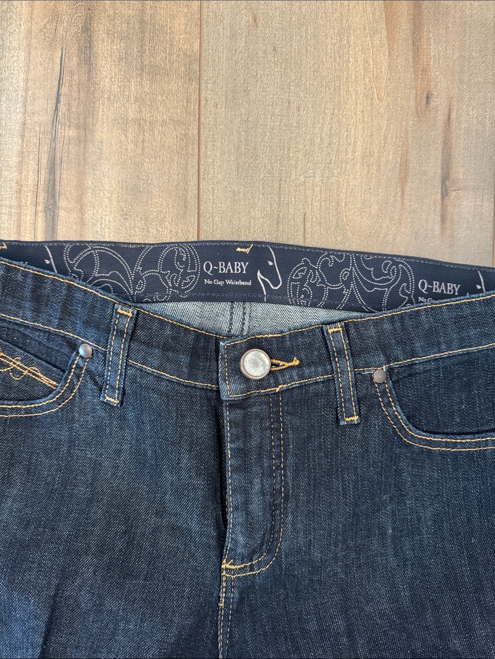 Wrangler Q Baby jeans. Size 5/6. 38” inseam - Picture 3 of 7